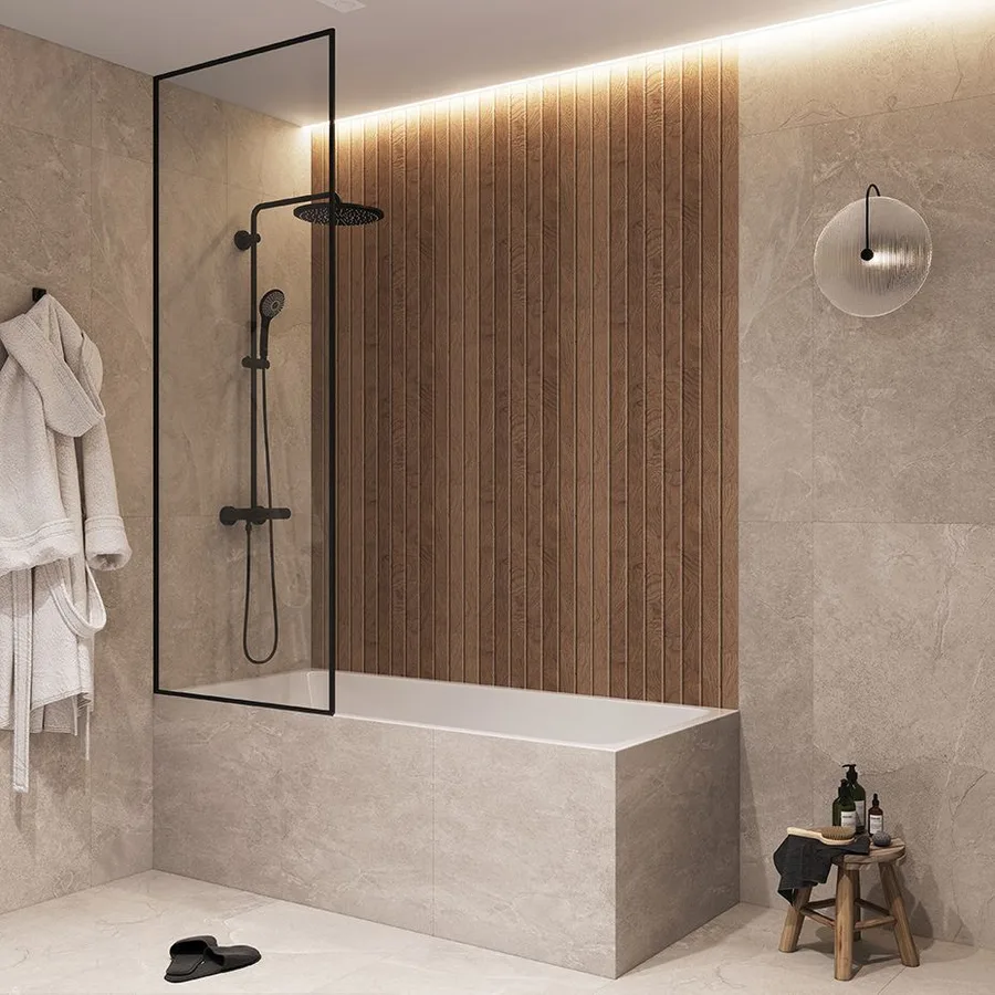 Badewannenaufsatz aus Glas an einer Badewanne