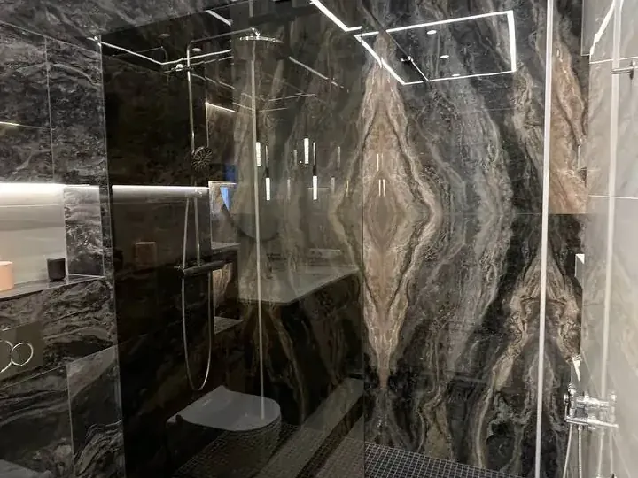 Шторка для ванни у ЖК Акварель — реалізований проєкт Space Glass