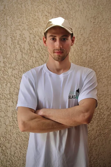 Yevhen — Installation technician